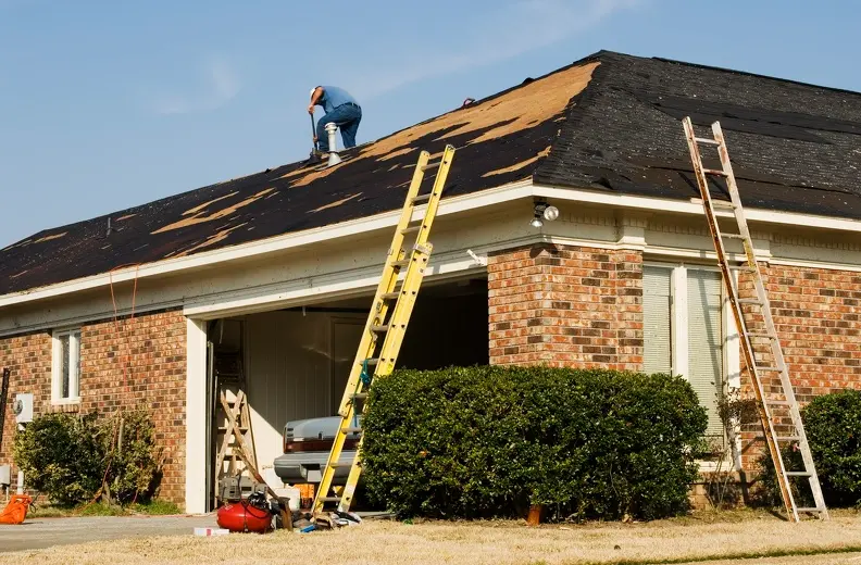 How To Identify When Your Roof Needs Professional Repair in Pico Rivera CA